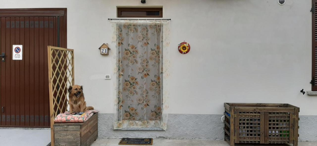 Un Letto Nel Cortile Apartment Bereguardo Luaran gambar